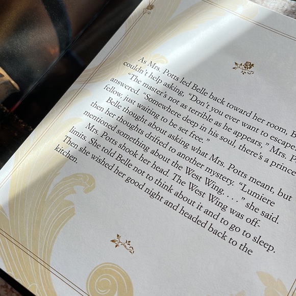 Beauty And The Beast Sing Along Story Book 2017 - Picture 8 of 11